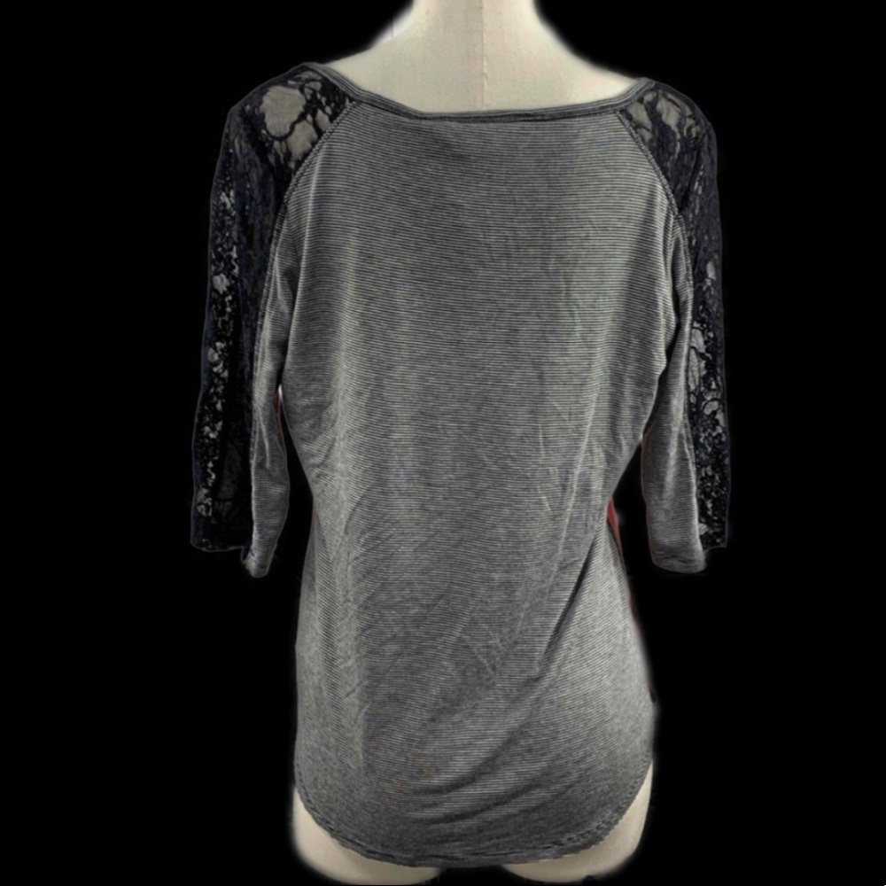 Harley Davidson Limited Edition Long Sleeve Lace Trim Graphic Top - Picture 5 of 15